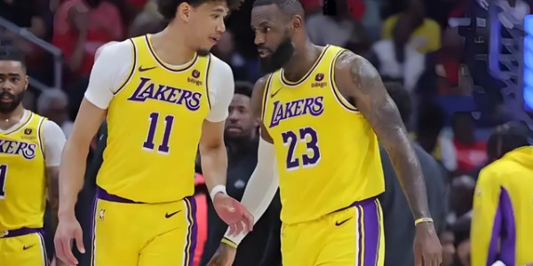 联盟第三人！湖人中锋获交易否决权，一步比肩詹皇！