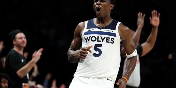 九游娱乐-19分逆转取胜！华子：只要比分进入可控范围 我就能终结比赛！