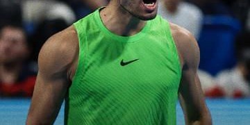 九游娱乐-阿卡淘汰卢布与菲斯争冠，高芙遭小白菜双杀，梅总向小钱抛橄榄枝