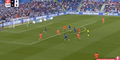 九游娱乐入口-⚽西甲半场：马约拉尔破僵，伊格莱西亚斯单刀扳平，赫塔菲1-1塞尔塔